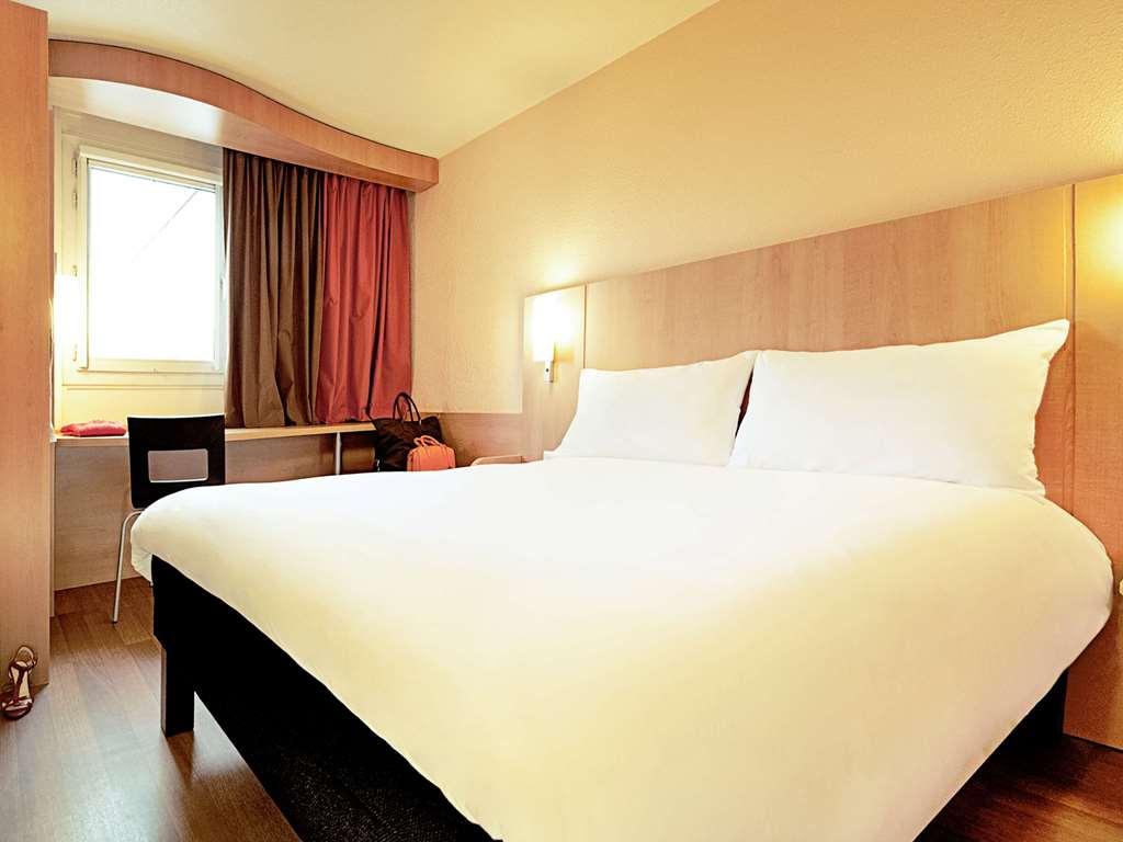 Ibis Rennes Beaulieu Cesson-Sevigne Quarto foto