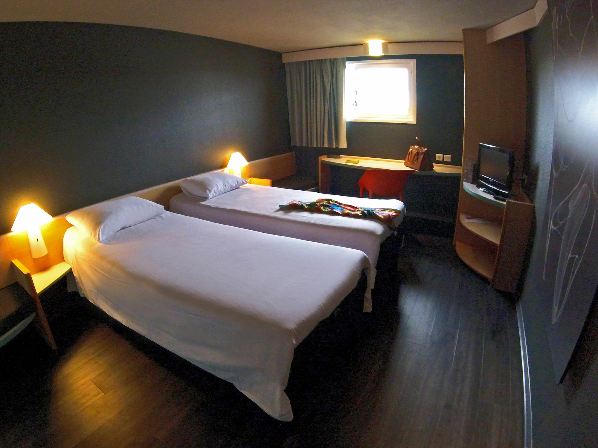 Ibis Rennes Beaulieu Cesson-Sevigne Exterior foto