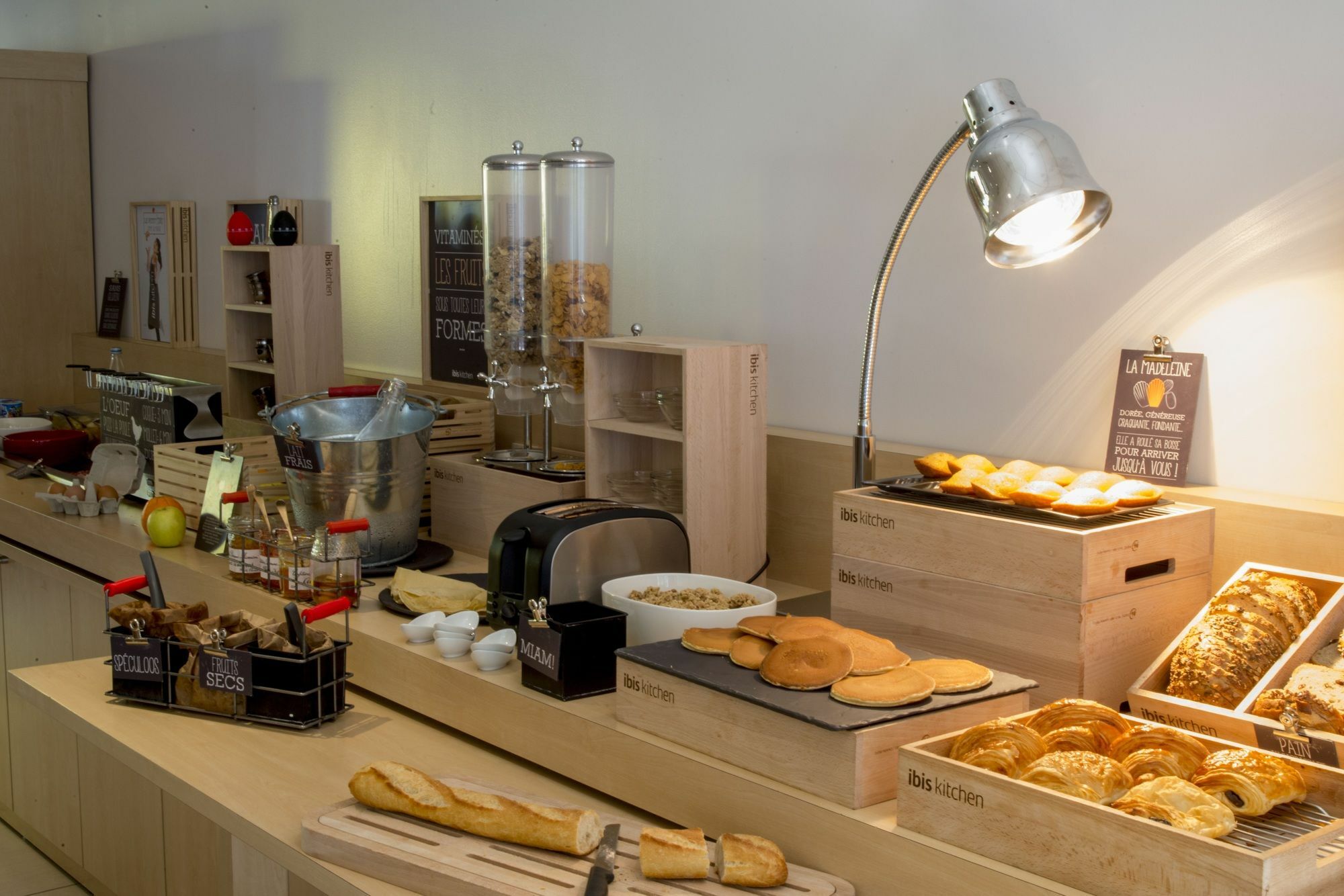 Ibis Rennes Beaulieu Cesson-Sevigne Exterior foto